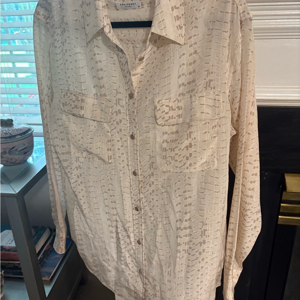 Equipment Cream and Brown snake Patterned Blouse Medium